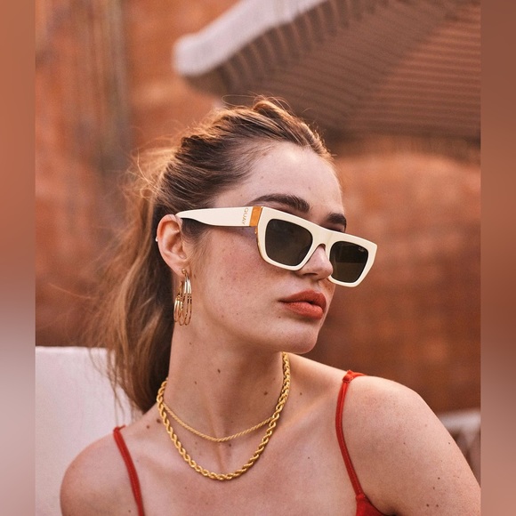 Quay Australia Unisex Dollar Signs 56mm Rectangle Sunglasses - Picture 2 of 6